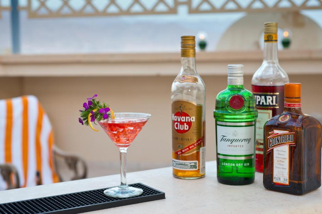 Herods Boutique Eilat A Premium Collection By Fattal Hotels Exterior foto Tanqueray, Havana Club, and Pärli