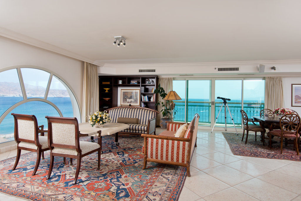 Herods Boutique Eilat A Premium Collection By Fattal Hotels Exterior foto A living room in a luxury apartment